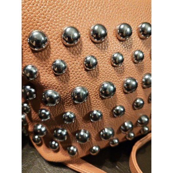 VGC rare, dusky pink studded handbag, fantastic condition inside & out, w. strap - Picture 9 of 16